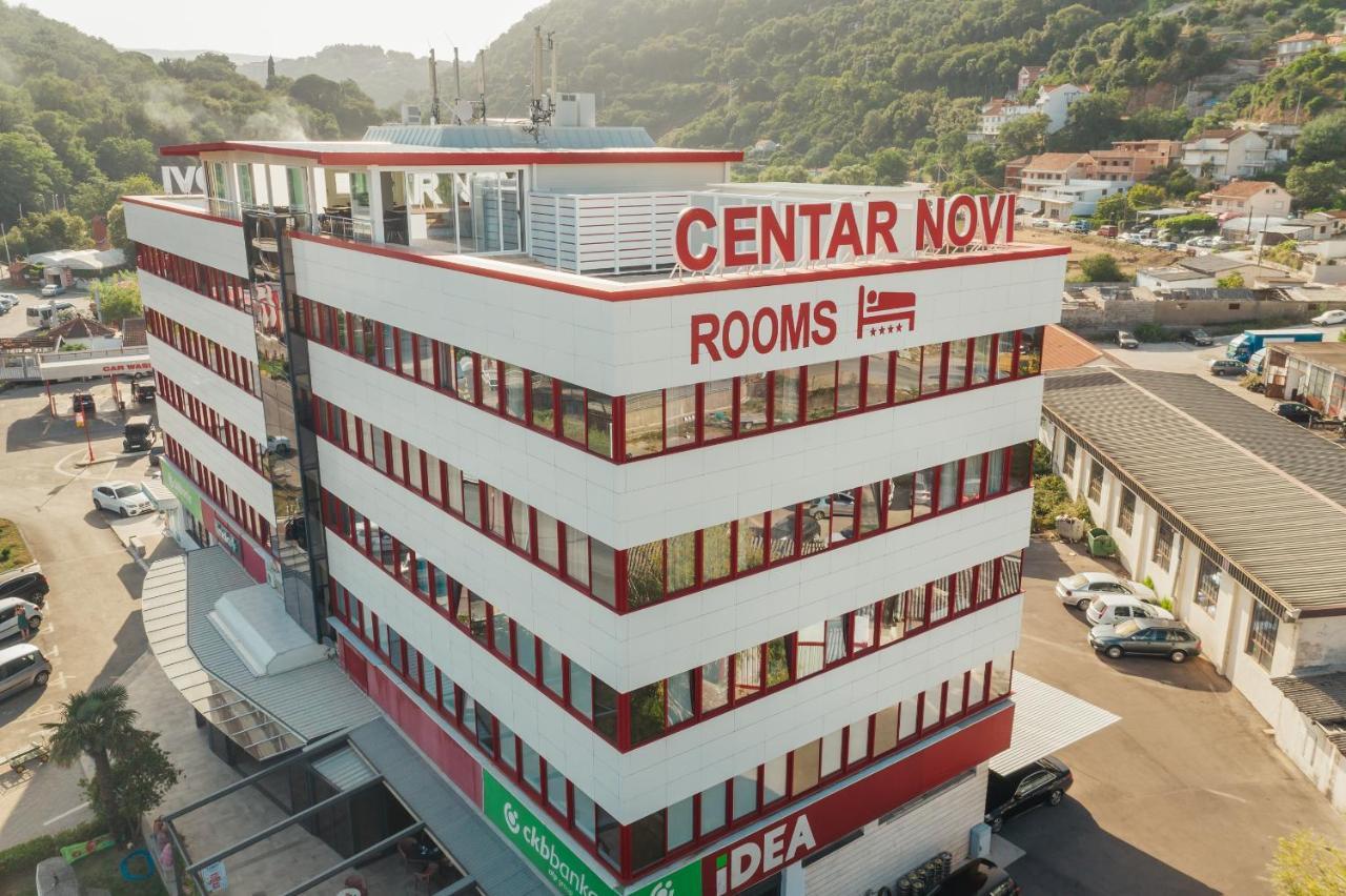 ホテル Centar Novi ヘルツェグ・ノヴィ エクステリア 写真